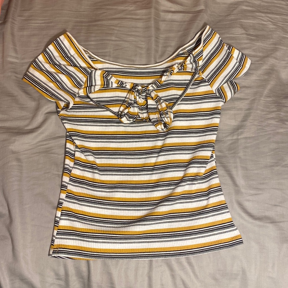 off shoulder tee never worn